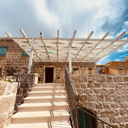 Villa Authentic With Terrace- Complete Privacy
