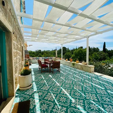 Authentic With Terrace- Complete Privacy